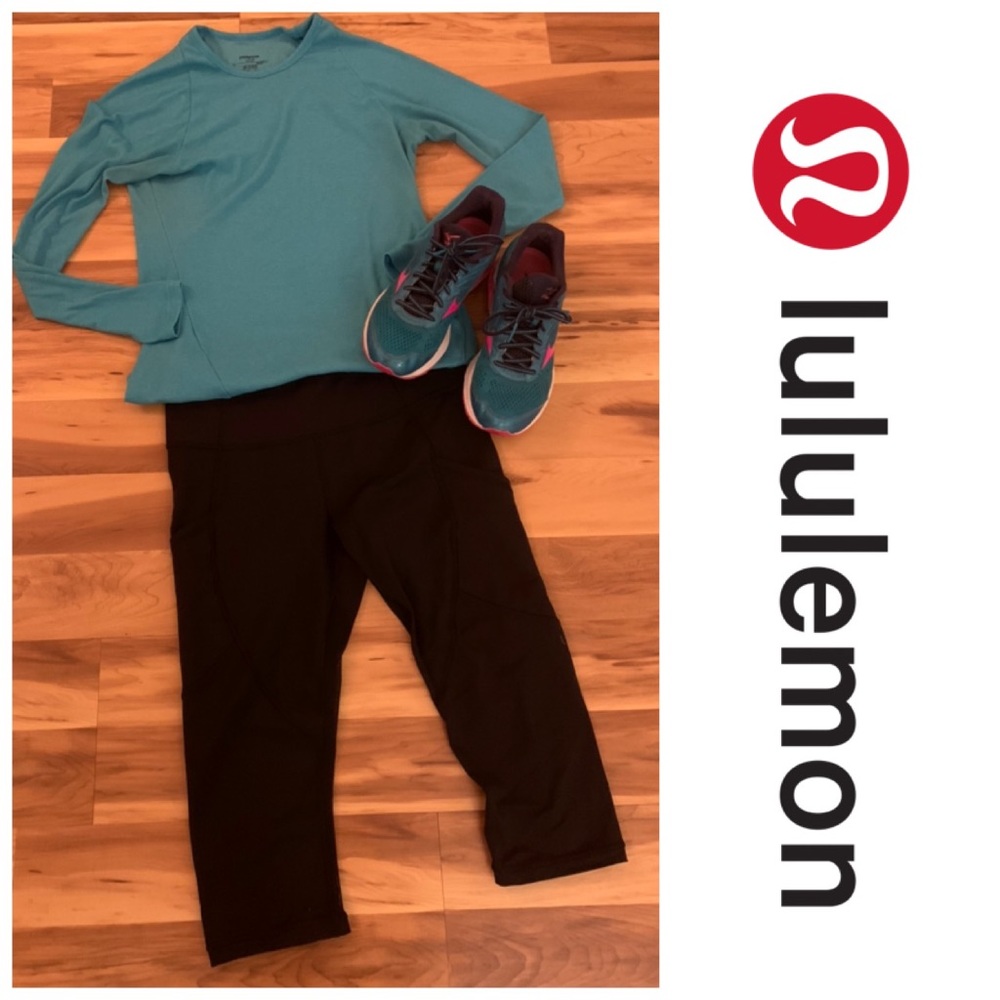 Lululemon Cropped Leggings with mesh back inserts